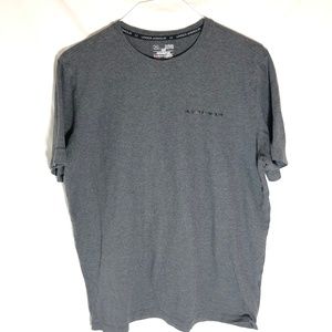 Under Armour Heat Gear XL Loose fitting t shirt